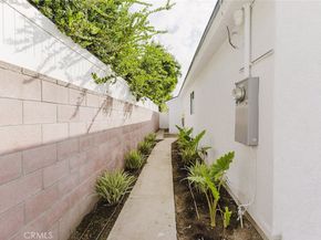 8003 Aldea, Van Nuys CA 91406
