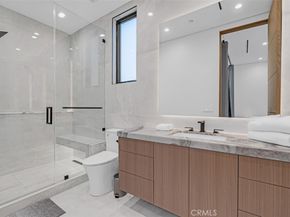 13016 Chandler, Sherman Oaks CA 91401