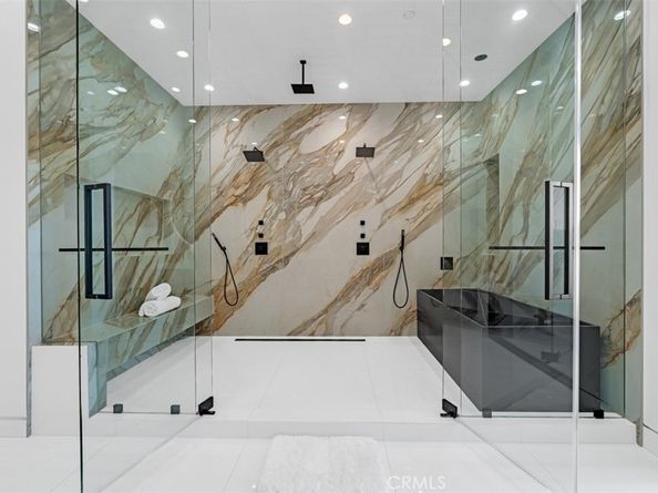 13016 Chandler, Sherman Oaks CA 91401