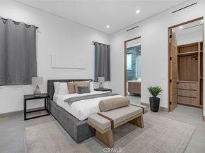 13016 Chandler, Sherman Oaks CA 91401