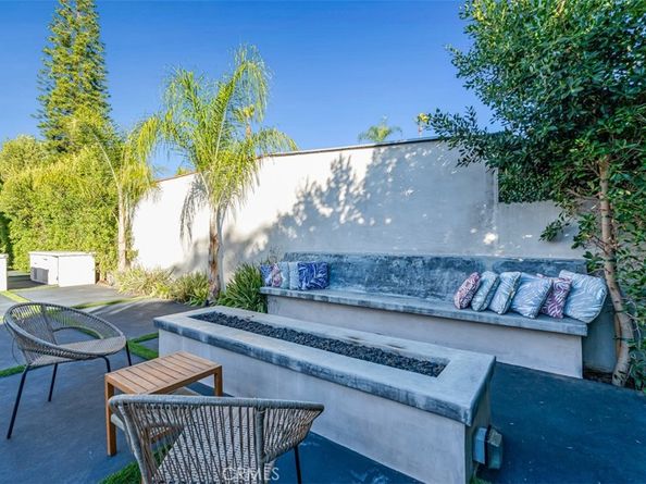 13016 Chandler, Sherman Oaks CA 91401