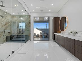 13016 Chandler, Sherman Oaks CA 91401