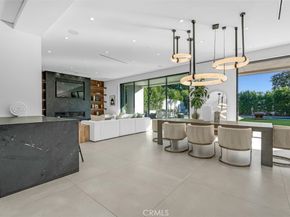 13016 Chandler, Sherman Oaks CA 91401