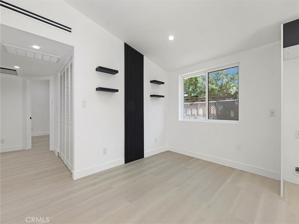 20528 & 20526 Hamlin Street, Winnetka CA 91306