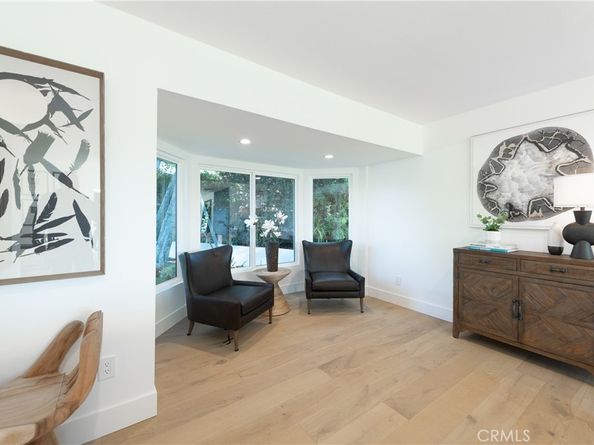 23534 Aetna st, Woodland Hills CA 91367