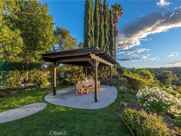 23534 Aetna st, Woodland Hills CA 91367