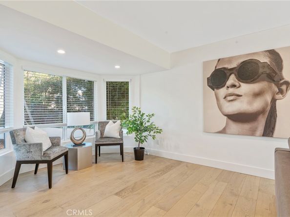 23534 Aetna st, Woodland Hills CA 91367