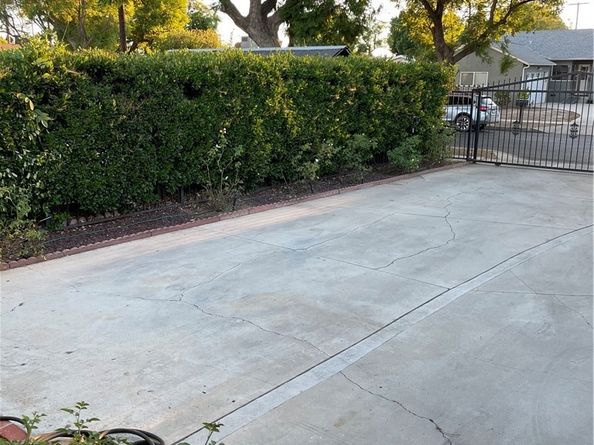 10016 Sophia Avenue, North Hills CA 91343