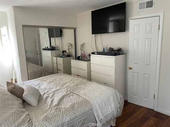 10016 Sophia Avenue, North Hills CA 91343