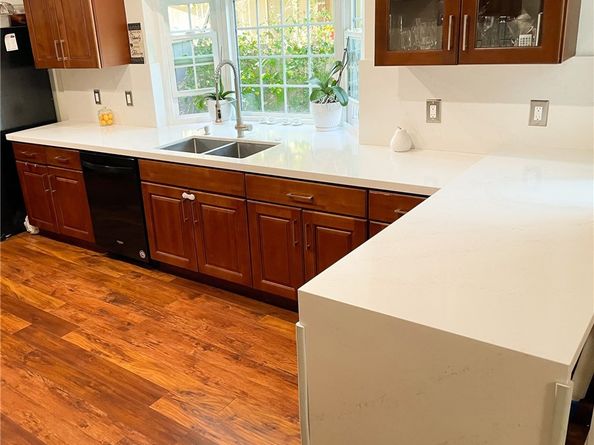 10016 Sophia Avenue, North Hills CA 91343