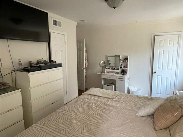 10016 Sophia Avenue, North Hills CA 91343