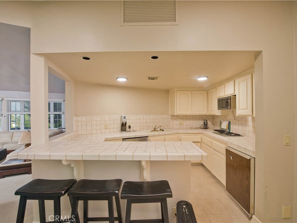 3155 Stone Oak Drive, Los Angeles CA 90049