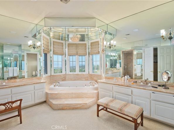 3155 Stone Oak Drive, Los Angeles CA 90049