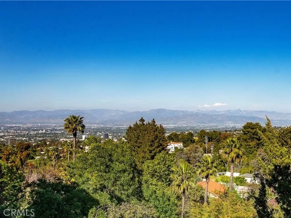 3155 Stone Oak Drive, Los Angeles CA 90049