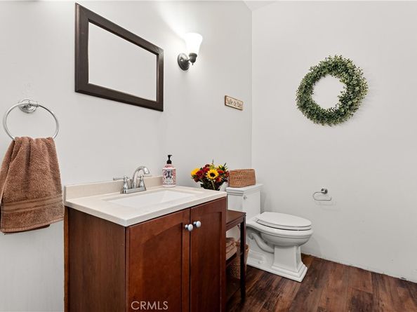 5150 Gloria Avenue, Encino CA 91436