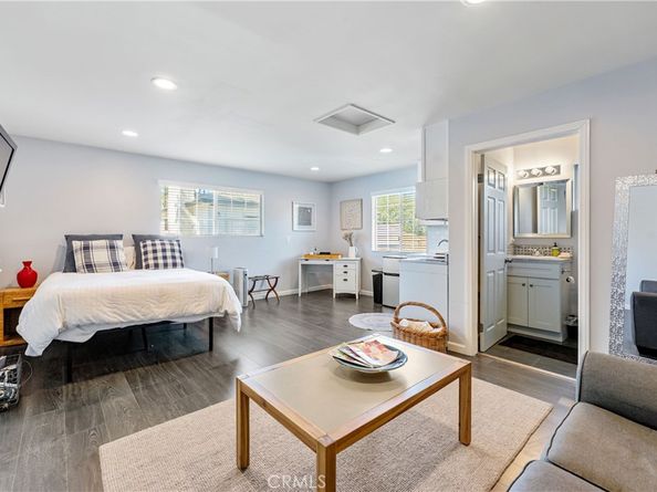 16762 Otsego, Encino CA 91436