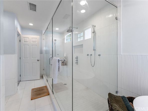 16762 Otsego, Encino CA 91436