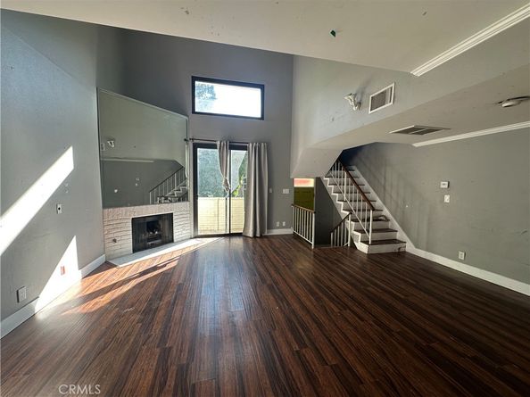 6540 Hayvenhurst 15, Lake Balboa CA 91406