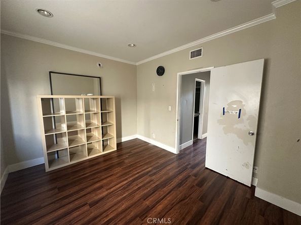 6540 Hayvenhurst 15, Lake Balboa CA 91406