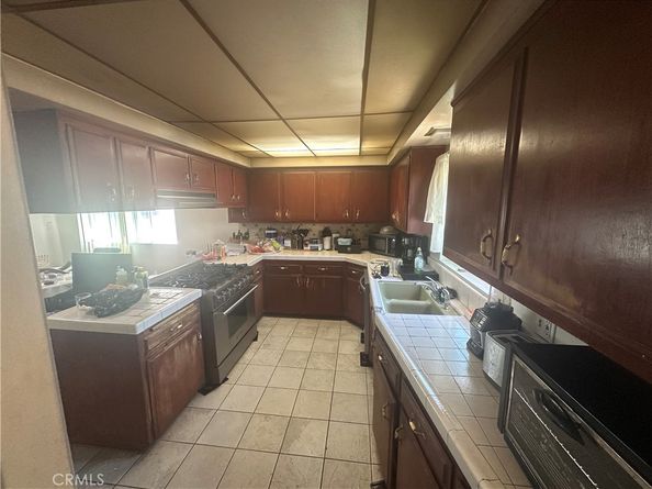 1409 E 41st Place, Los Angeles CA 90011