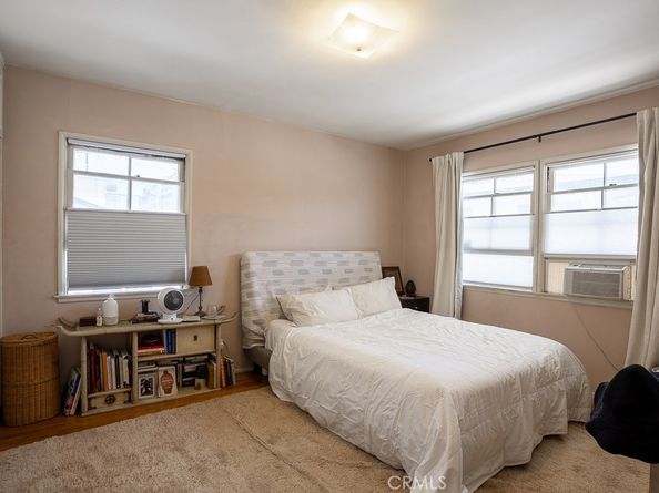 3735 Arbolada, Los Angeles CA 90027