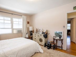 3735 Arbolada, Los Angeles CA 90027