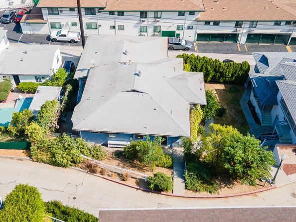 3735 Arbolada, Los Angeles CA 90027