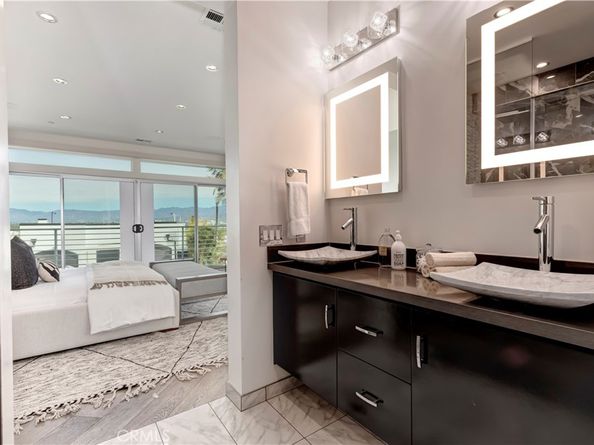 11698 Picturesque, Studio City CA 91604