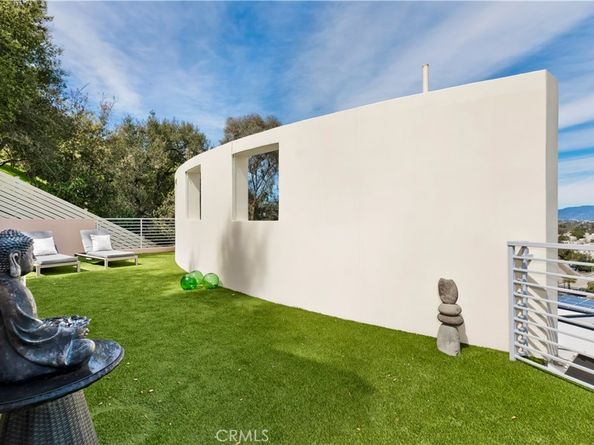 11698 Picturesque, Studio City CA 91604