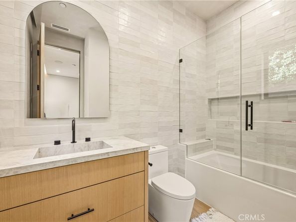 22924 Erwin Street, Woodland Hills CA 91367