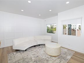 5439 Gentry Avenue, Valley Village CA 91607