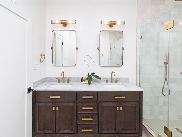 5439 Gentry Avenue, Valley Village CA 91607