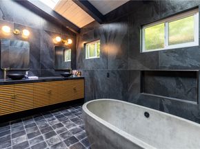 5439 Gentry Avenue, Valley Village CA 91607