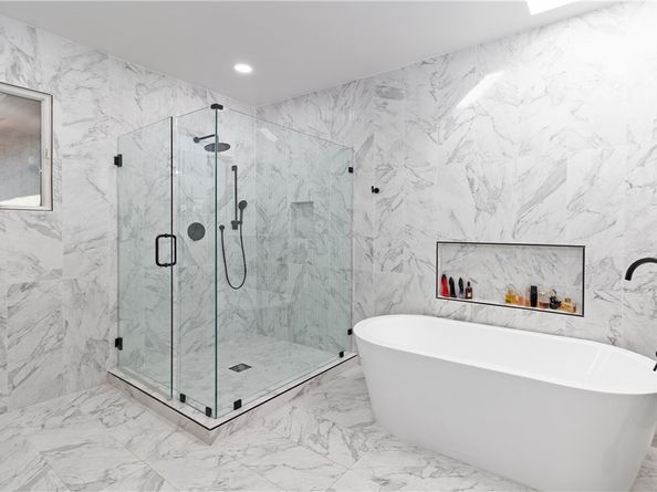 5439 Gentry Avenue, Valley Village CA 91607