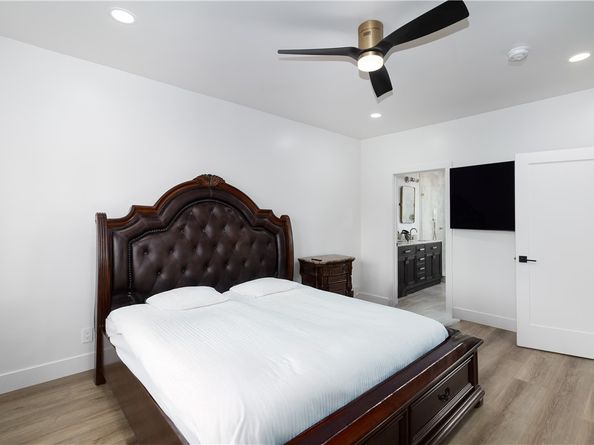 5439 Gentry Avenue, Valley Village CA 91607