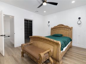 5439 Gentry Avenue, Valley Village CA 91607