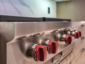 2650 Lisco Pl, Los Angeles CA 90046