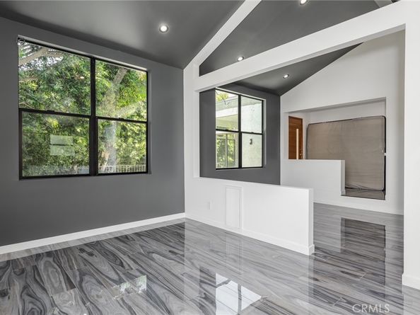 2650 Lisco Pl, Los Angeles CA 90046