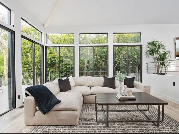 2650 Lisco Pl, Los Angeles CA 90046