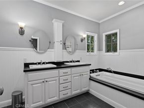 11270 Acama Street, Studio City CA 91602