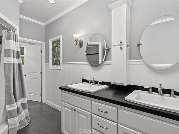 11270 Acama Street, Studio City CA 91602