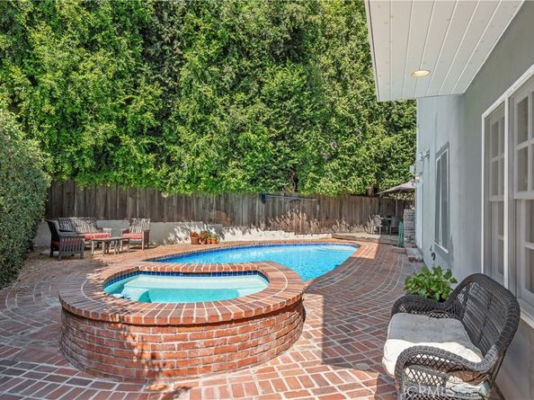 11270 Acama Street, Studio City CA 91602