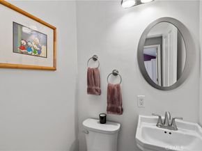 11270 Acama Street, Studio City CA 91602
