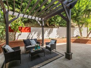 2400 Nalin, Bel Air CA 90077