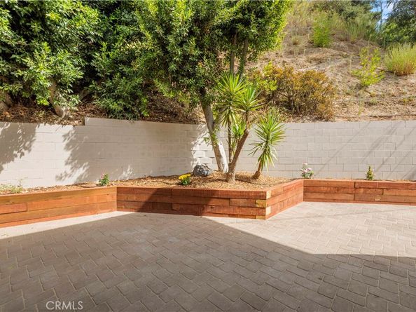 2400 Nalin, Bel Air CA 90077