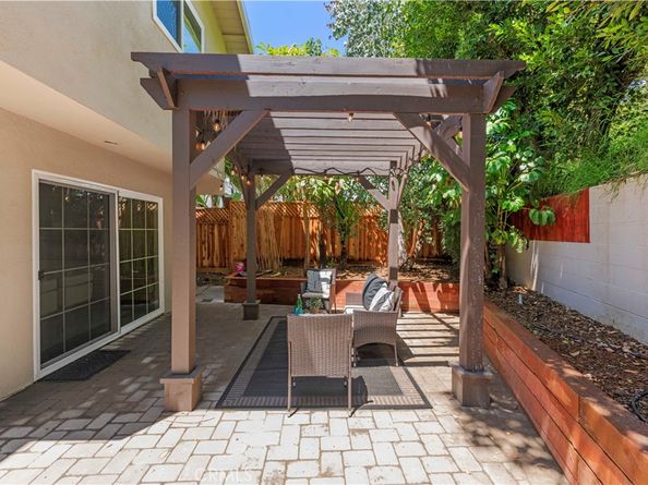 2400 Nalin, Bel Air CA 90077