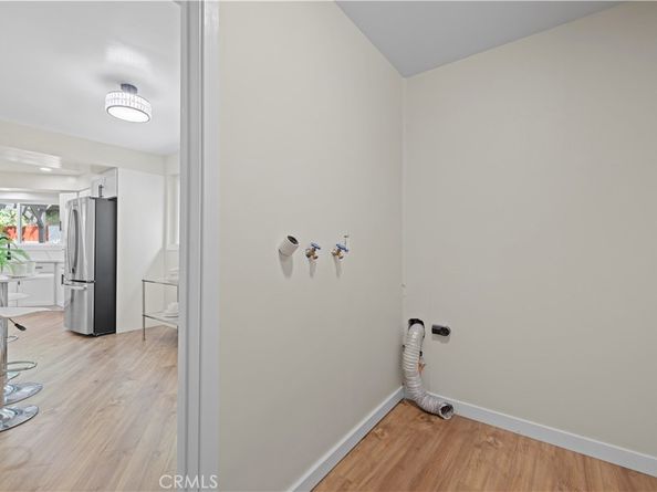 2400 Nalin, Bel Air CA 90077