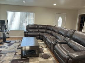 3246 Locust Avenue, Long Beach CA 90807