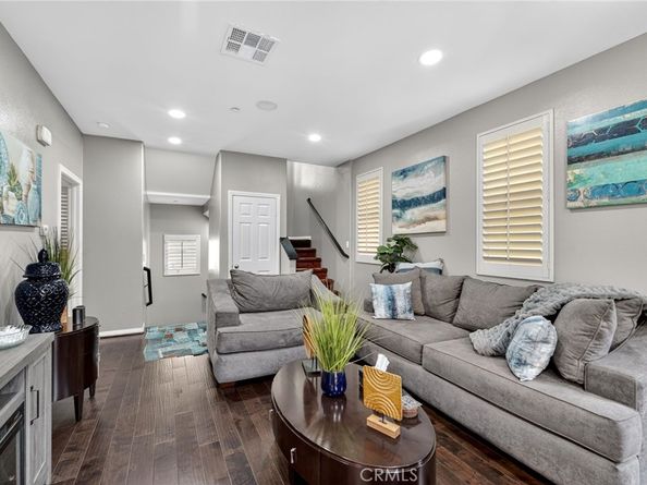 11926 Olive Glen, Los Angeles CA 90047