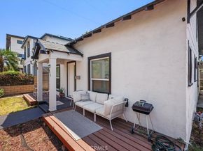 4616 Rosewood Avenue, Los Angeles CA 90004